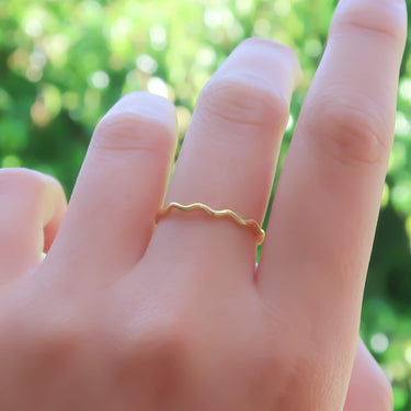 Gold Curvy Ring